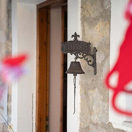 Rock Dandy Deluxe Chalet In Arachova - Delphi, Sauna, Prv Parking, Amazing View Exterior foto
