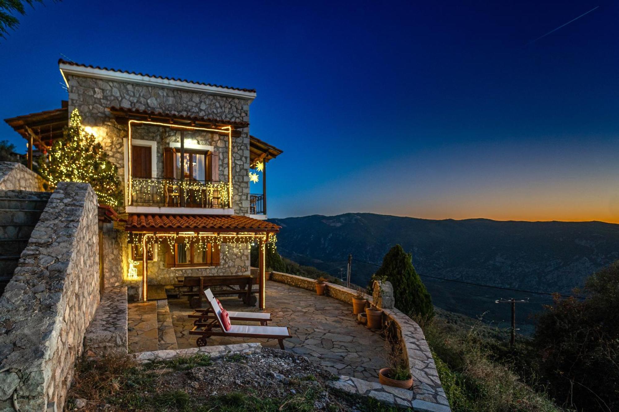 Rock Dandy Deluxe Chalet In Arachova - Delphi, Sauna, Prv Parking, Amazing View Exterior foto