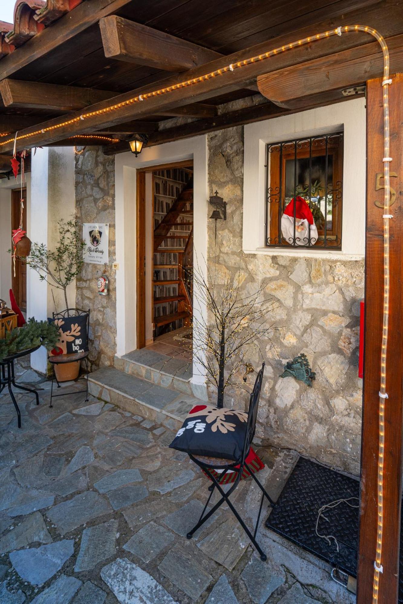 Rock Dandy Deluxe Chalet In Arachova - Delphi, Sauna, Prv Parking, Amazing View Exterior foto